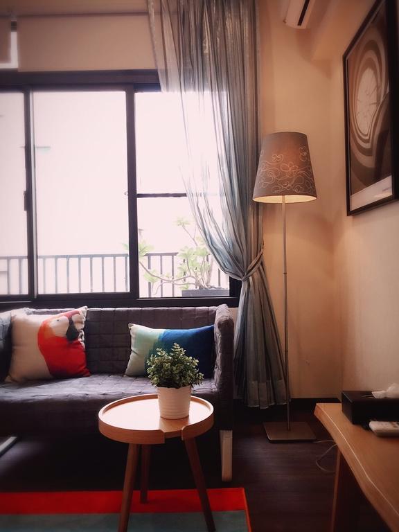 Ho.Me-Easyhouse Hotell Tainan Exteriör bild