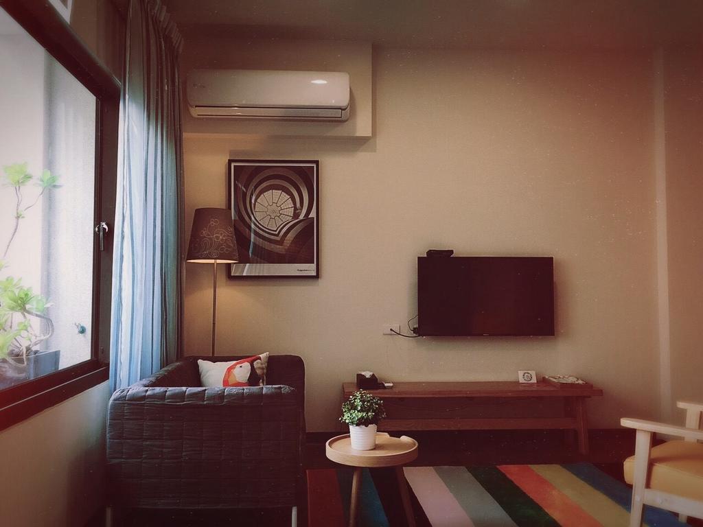 Ho.Me-Easyhouse Hotell Tainan Exteriör bild