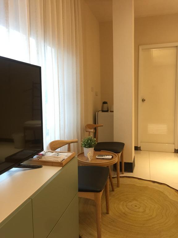 Ho.Me-Easyhouse Hotell Tainan Exteriör bild